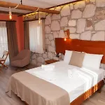 Lotus Kuecuekkoey 3* Айвалик