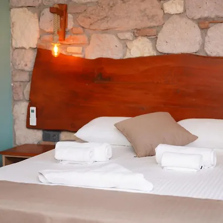 Couette-café Boutique Stone House With Breakfast 3*