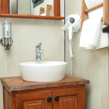 Couette-café Boutique Stone House With Breakfast