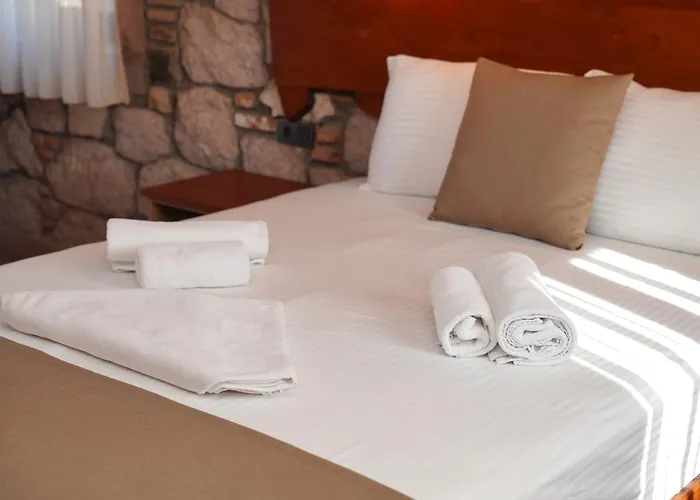 Boutique Stone House With Breakfast 3* Айвалик