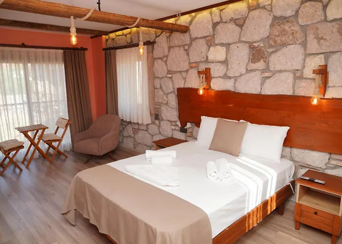 Boutique Stone House With Breakfast 3* Айвалик